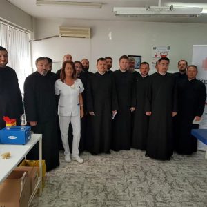 Preoții din cadrul Protopopiatului Ortodox Bistrita la Centrul de Transfuzie Sanguina