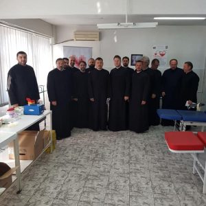 Preoții din cadrul Protopopiatului Ortodox Bistrita la Centrul de Transfuzie Sanguina
